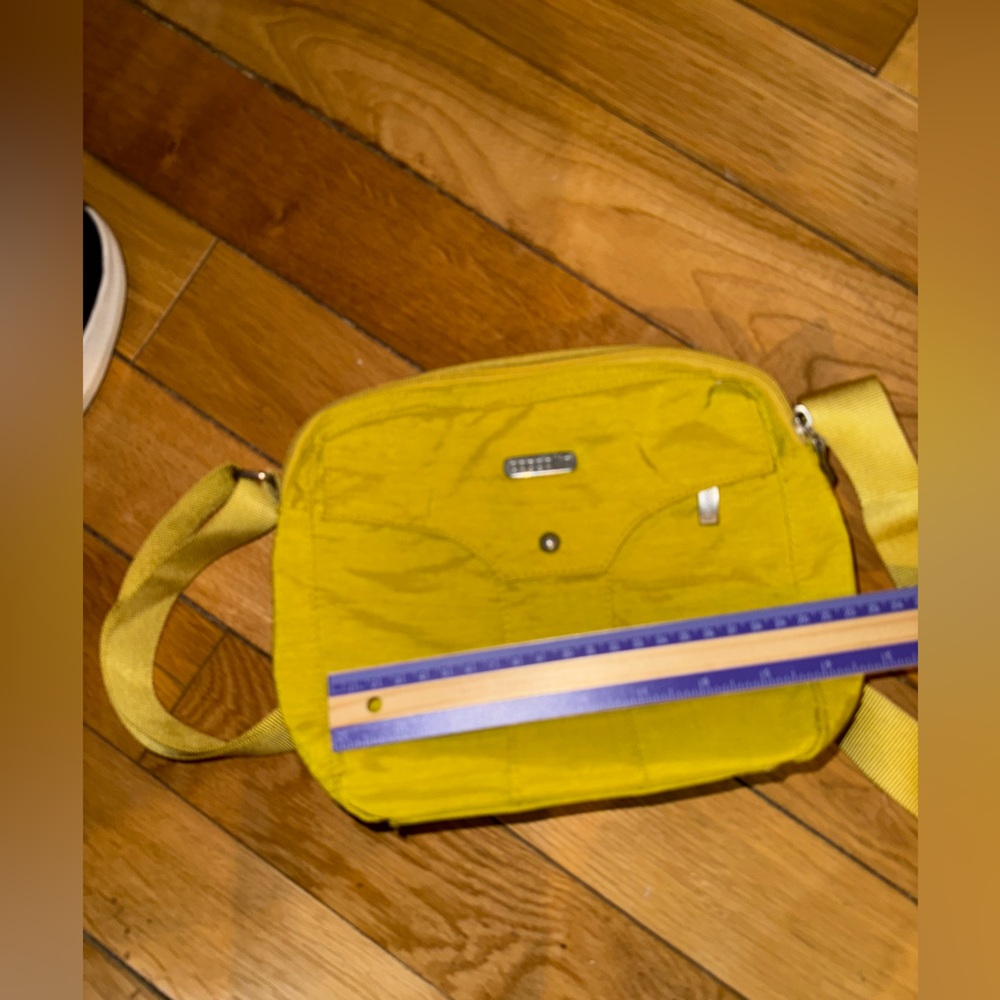 Baggallini Mustard Yellow Crossbody Bag - Picture 7 of 12